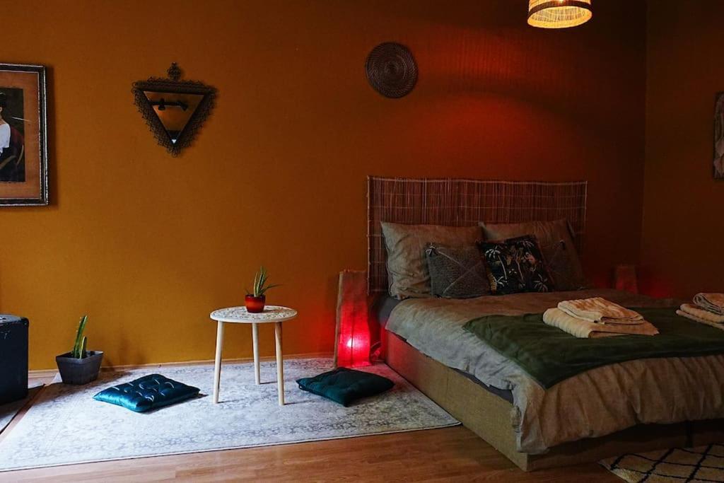 Apartment Sahara With Shared Bathroom In Centre